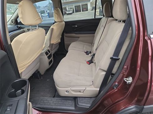 Used 2020 Honda Pilot EX image 4