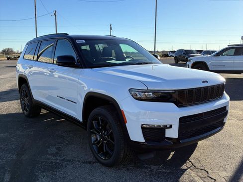 New 2025 Jeep Grand Cherokee L Limited image 10