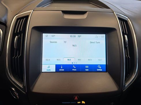 Used 2020 Ford Edge Titanium image 20