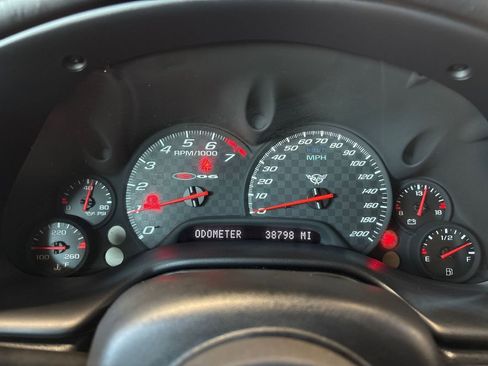 Used 2002 Chevrolet Corvette Z06 w/ Memory Pkg image 43