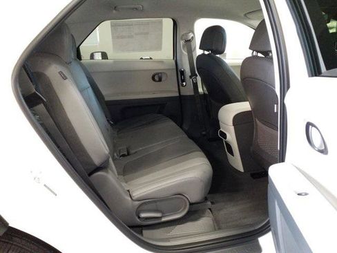 New 2026 Hyundai Ioniq 5 SEL image 17