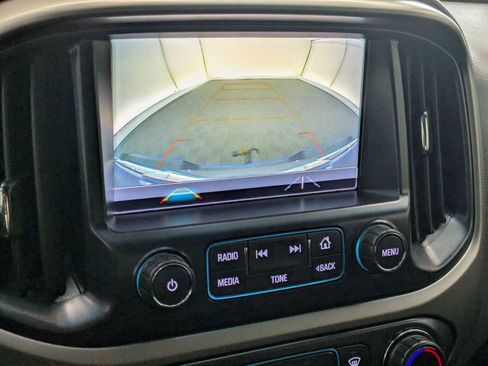 Used 2018 Chevrolet Colorado Z71 image 28