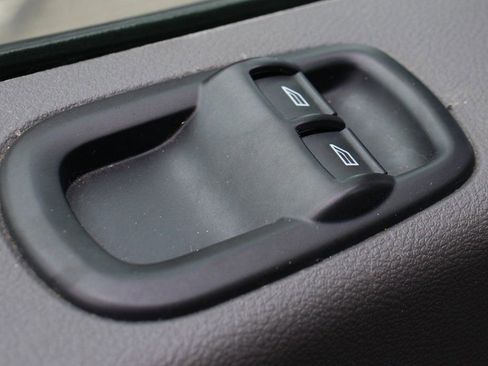 Used 2021 Ford Transit 350 XLT image 18