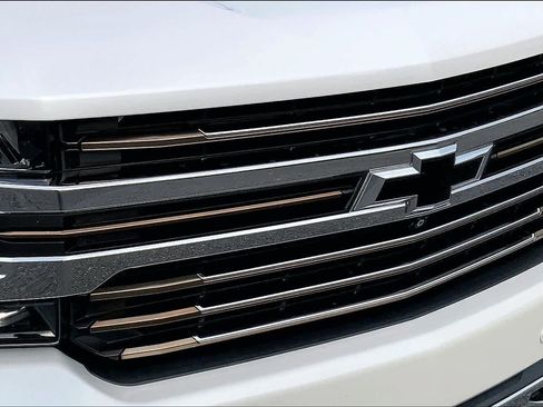 Used 2019 Chevrolet Silverado 1500 High Country w/ Technology Package RWD image 27