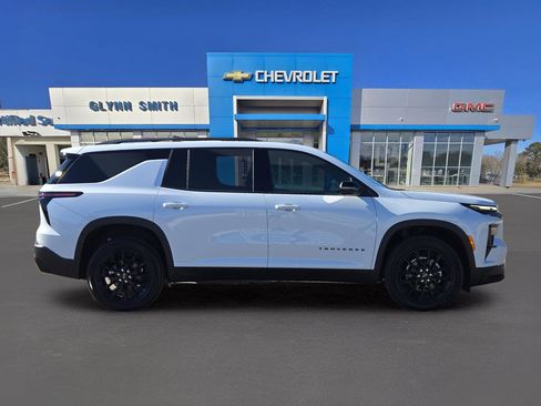New 2026 Chevrolet Traverse LT image 6