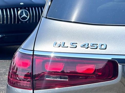 Certified 2026 Mercedes-Benz GLS 450 4MATIC image 10