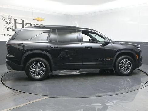 Used 2024 Chevrolet Traverse LT FWD image 39