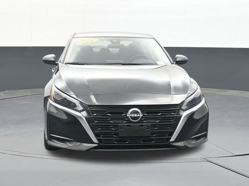 Used 2024 Nissan Altima 2.5 SV image 23