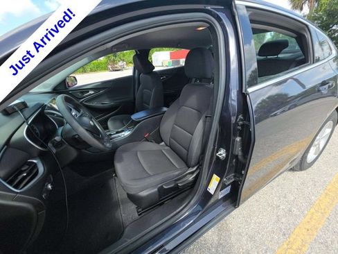 Used 2023 Chevrolet Malibu LS FWD image 5