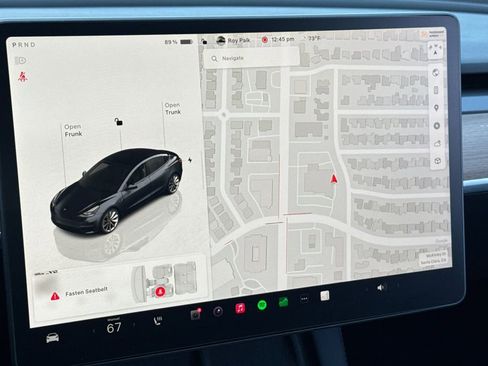 Used 2023 Tesla Model 3 Standard Range image 17