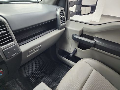 Used 2022 Ford F250 XL w/ STX Appearance Package image 12