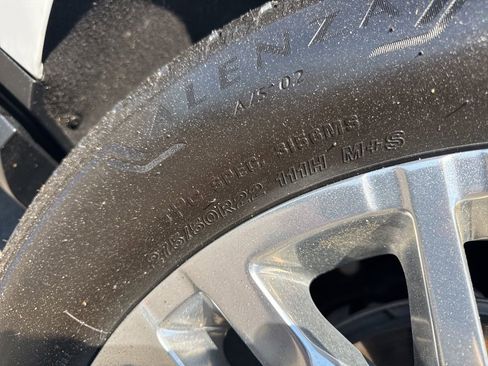 Used 2025 GMC Yukon XL Denali w/ Sun & Power Step Package image 38