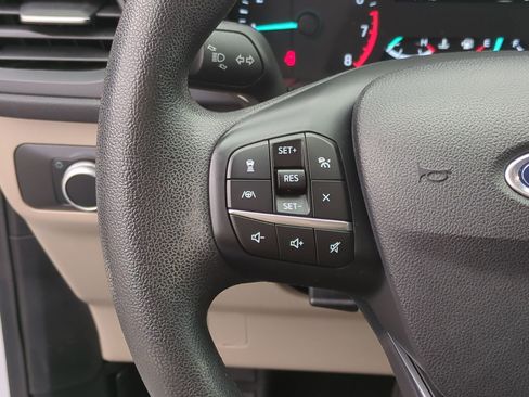 Used 2022 Ford Escape SE image 18