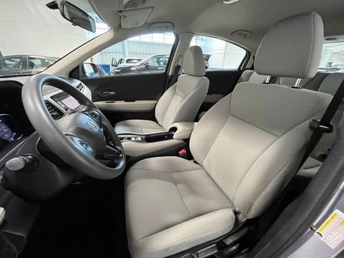 Used 2019 Honda HR-V LX image 20