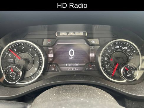 Used 2023 RAM 1500 Laramie AWD/4WD image 16