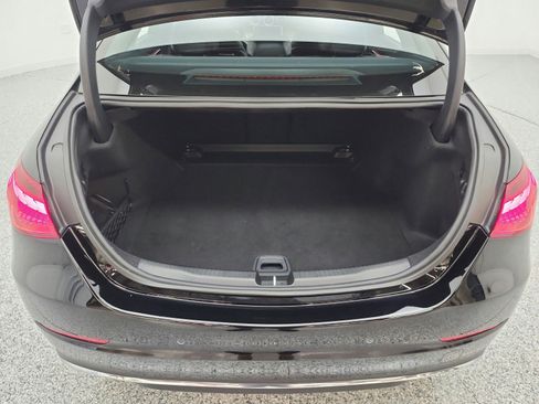 Certified 2024 Mercedes-Benz C 300 4MATIC Sedan image 21