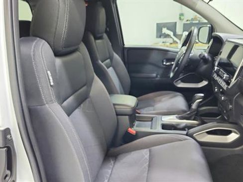 Certified 2025 Nissan Frontier SV w/ SV Convenience Package RWD image 48