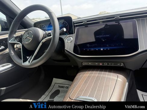 Certified 2025 Mercedes-Benz E 350 4MATIC Sedan w/ Driver Assistance Package image 32