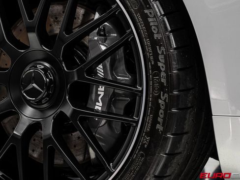 Used 2019 Mercedes-Benz AMG GT Roadster image 25