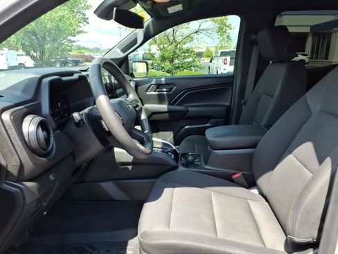 Used 2024 Chevrolet Colorado Trail Boss w/ Advanced Trailering Package AWD/4WD image 23