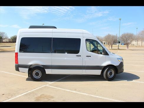 Used 2026 Mercedes-Benz Sprinter 2500 image 7