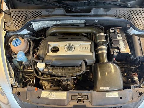 Used 2012 Volkswagen Beetle 2.0T image 21