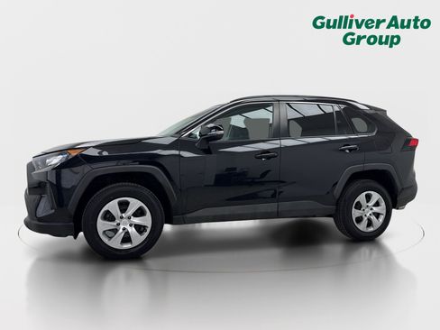 Used 2021 Toyota RAV4 LE w/ Carpet Mat Package (TMS) AWD/4WD image 2