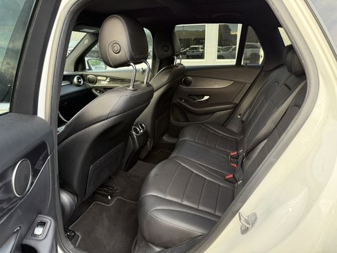 Used 2018 Mercedes-Benz GLC 300 4MATIC image 12