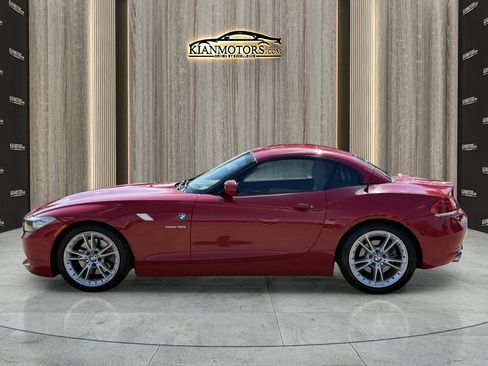 Used 2010 BMW Z4 sDrive30i w/ Premium Pkg image 12