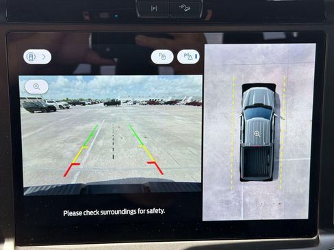 Used 2025 Ford F150 Lariat w/ Equipment Group 501A Mid image 26