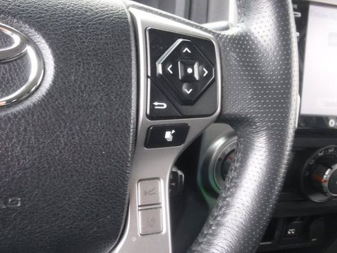 Used 2020 Toyota 4Runner SR5 image 29