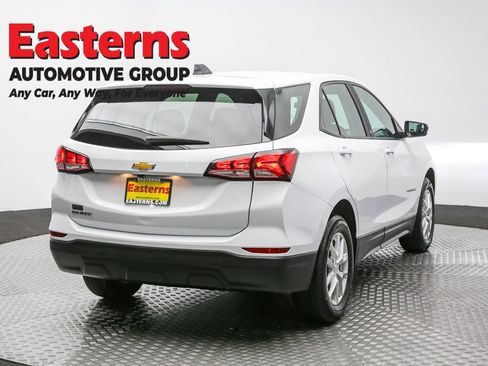 Used 2024 Chevrolet Equinox LS image 5