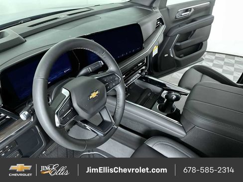 New 2026 Chevrolet Suburban LT w/ Comfort Package image 40