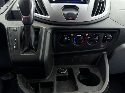 Used 2019 Ford Transit 350 XLT RWD image 21