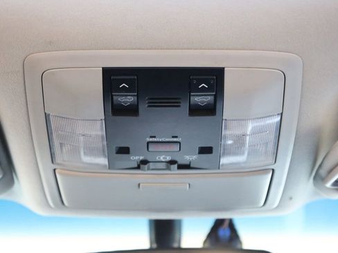 Used 2014 Lexus GX 460 w/ Premium Package image 34