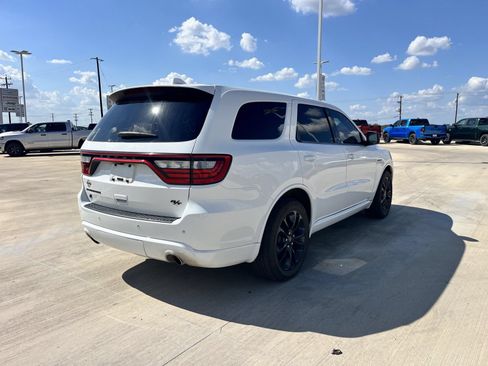 Used 2022 Dodge Durango R/T w/ Blacktop Package RWD image 2