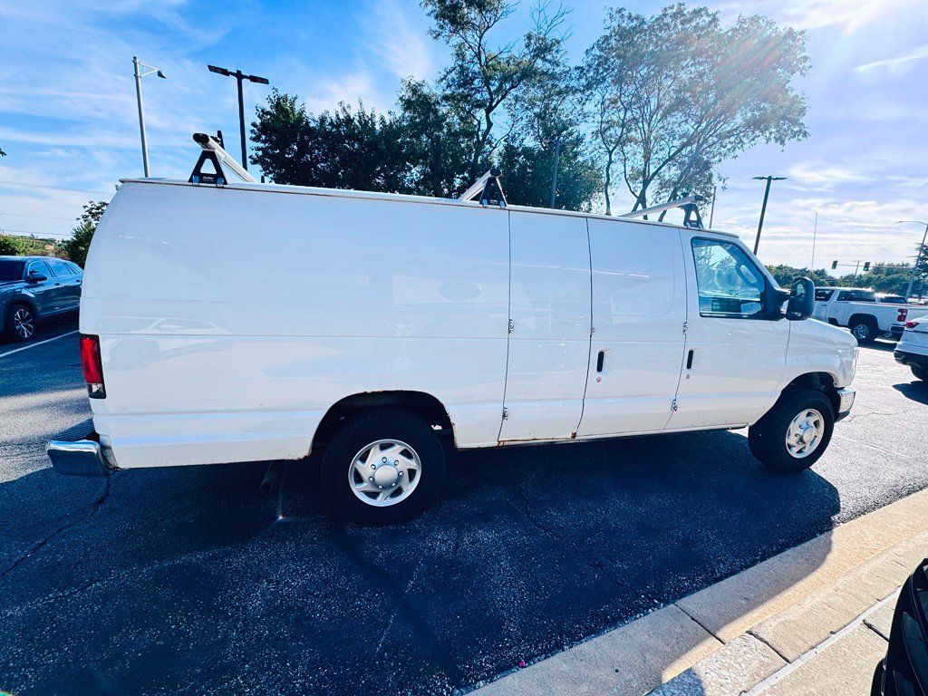 Used 2014 Ford E-250 and Econoline 250 Extended w/ Commercial Cargo Van Package RWD image 6