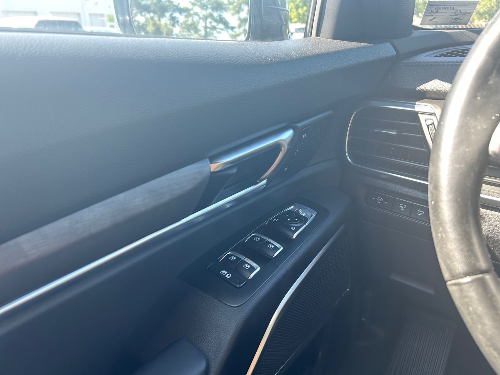 Used 2023 Kia Telluride SX X-Line AWD/4WD image 16