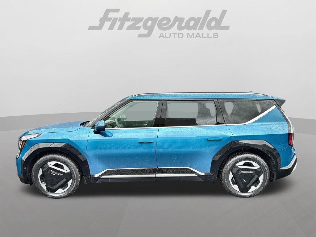 Used 2024 Kia EV9 Land AWD/4WD image 11