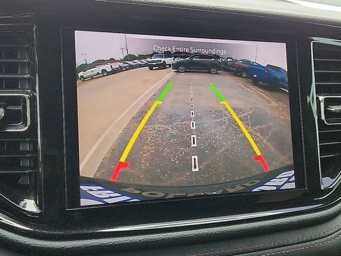 Used 2022 Dodge Durango R/T w/ Blacktop Package AWD/4WD image 8