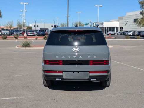 Used 2024 Hyundai Santa Fe Limited image 4