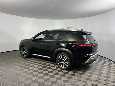 Used 2023 Nissan Pathfinder Platinum w/ Cargo Package image 7