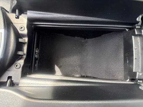 Used 2019 Mercedes-Benz E 300 4MATIC image 30