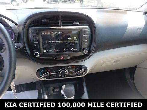 Certified 2025 Kia Soul LX image 12