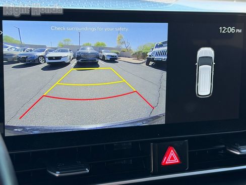 Used 2025 Kia Carnival LXS image 29