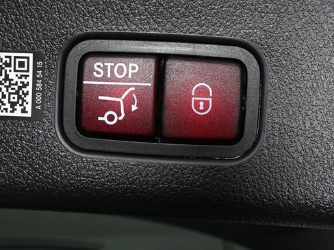 Certified 2025 Mercedes-Benz GLC 300 GLC 300 image 29