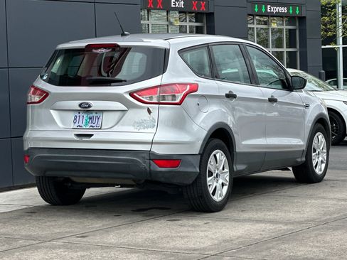 Used 2014 Ford Escape S FWD image 3