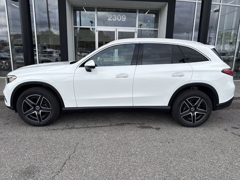 New 2026 Mercedes-Benz GLC 300 image 2