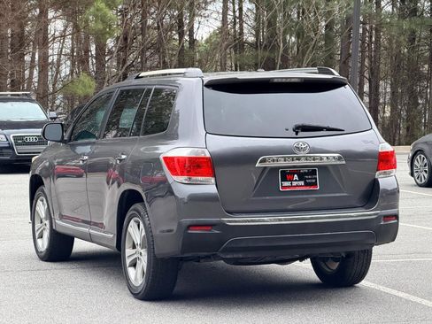 Used 2013 Toyota Highlander Limited image 6
