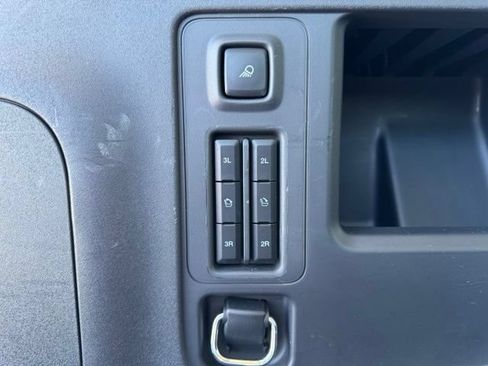Used 2025 Ford Expedition Platinum AWD/4WD image 59